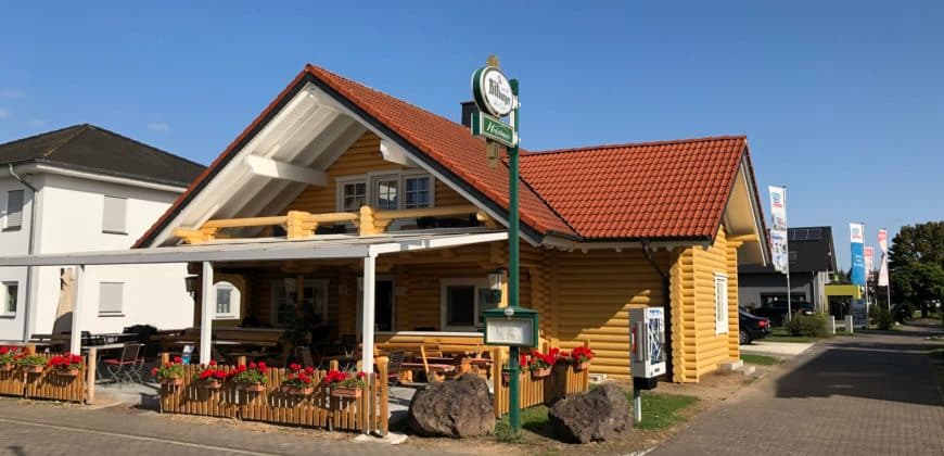 Das Holzhaus, das Restaurant im Musterhauszentrum